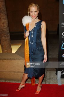 Maria Bello feet photo thumbnail