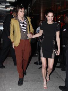 Ashley Greene feet photo thumbnail