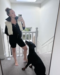 Jorgie Porter feet photo thumbnail