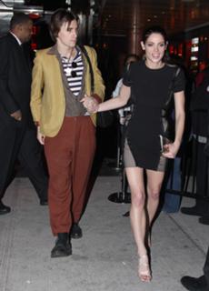 Ashley Greene feet photo thumbnail