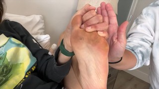 Rachel Ballinger feet photo thumbnail