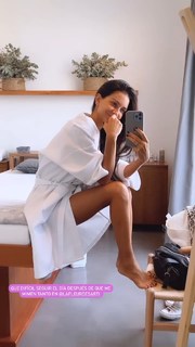 Zaira Nara feet photo thumbnail