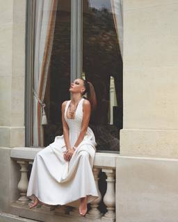 Serenay Sarikaya feet photo thumbnail