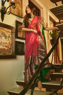 Sonam Kapoor feet photo thumbnail