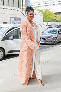 Gabrielle Union feet photo thumbnail