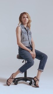 Cara Delevingne feet photo thumbnail