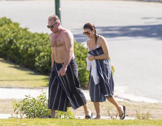 Kate Walsh feet photo thumbnail
