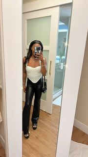 Simone Biles feet photo thumbnail