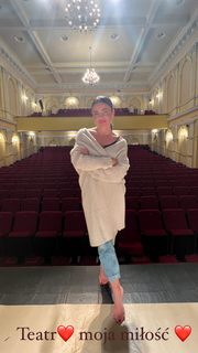 Edyta Herbus feet photo thumbnail