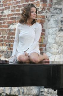 Joanna Jablczynska feet photo thumbnail