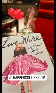 Kelly Ripa feet photo thumbnail