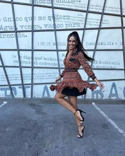 Cristina Pedroche feet photo thumbnail