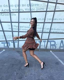 Cristina Pedroche feet photo thumbnail