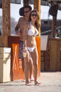 Audrina Patridge feet photo thumbnail