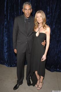 Ellen Pompeo feet photo thumbnail