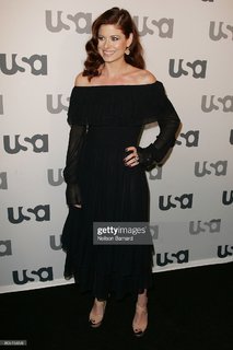 Debra Messing feet photo thumbnail