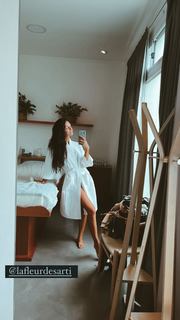 Zaira Nara feet photo thumbnail