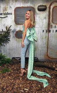 Kimberley Garner feet photo thumbnail