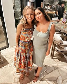 Giada De Laurentiis feet photo thumbnail