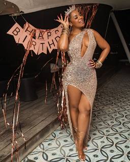 Ashanti feet photo thumbnail