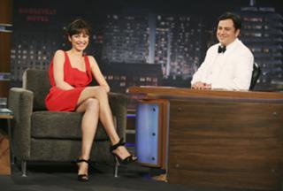 Olga Kurylenko feet photo thumbnail