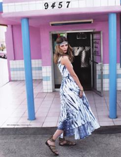 Mischa Barton feet photo thumbnail