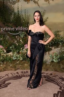 Kaya Scodelario feet photo thumbnail