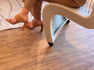 Danica Patrick feet photo thumbnail