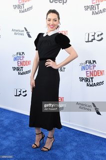 Aubrey Plaza feet photo thumbnail