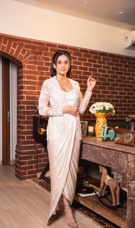 Taapsee Pannu feet photo thumbnail