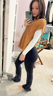Brittney Smith feet photo thumbnail