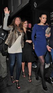 Kelly Brook feet photo thumbnail