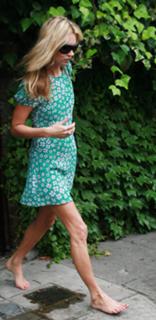 Kate Moss feet photo thumbnail