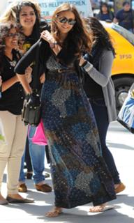 Nina Dobrev feet photo thumbnail