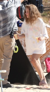 Millie Bobby Brown feet photo thumbnail