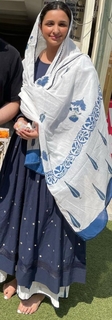 Parineeti Chopra feet photo thumbnail