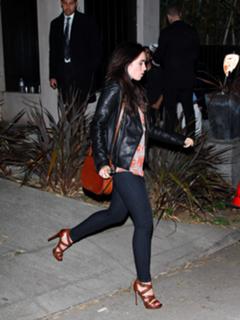 Lily Collins feet photo thumbnail