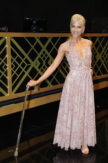 Selma Blair feet photo thumbnail