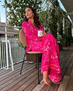 Caterina Balivo feet photo thumbnail