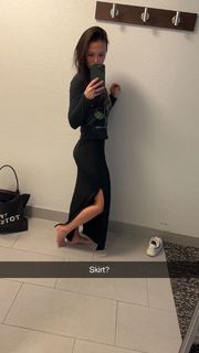 Brittney Smith feet photo thumbnail