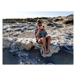 Blanca Suárez feet photo thumbnail