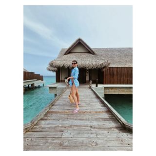 Blanca Suárez feet photo thumbnail