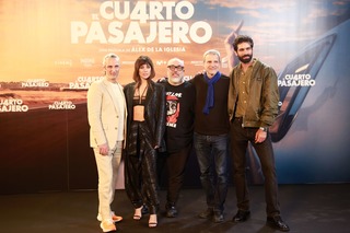 Blanca Suárez feet photo thumbnail