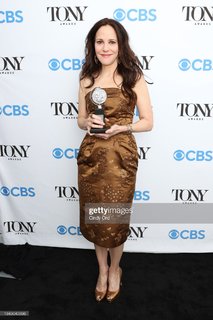 Mary-Louise Parker feet photo thumbnail