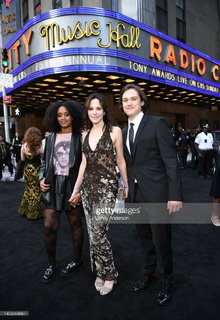 Mary-Louise Parker feet photo thumbnail