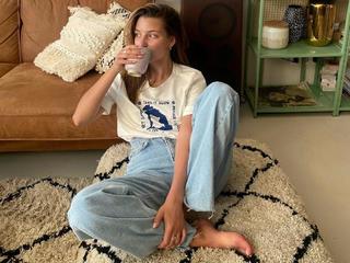Julia Wieniawa-Narkiewicz feet photo thumbnail
