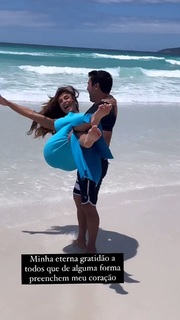 Nicole Bahls feet photo thumbnail