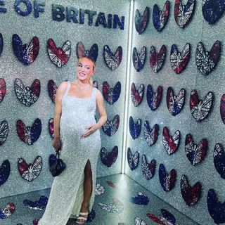Jorgie Porter feet photo thumbnail