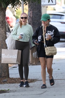 Lucy Hale feet photo thumbnail