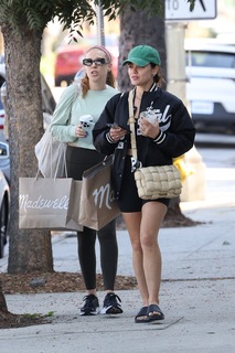 Lucy Hale feet photo thumbnail